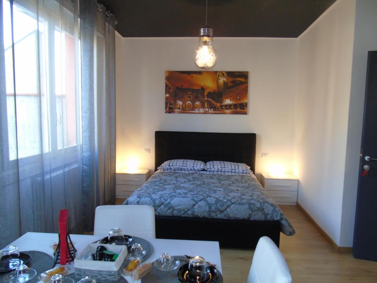 Casa Leonardo Airport Hotel Azzano San Paolo ภายนอก รูปภาพ