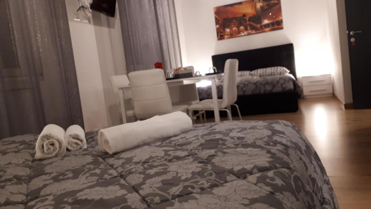 Casa Leonardo Airport Hotel Azzano San Paolo ภายนอก รูปภาพ