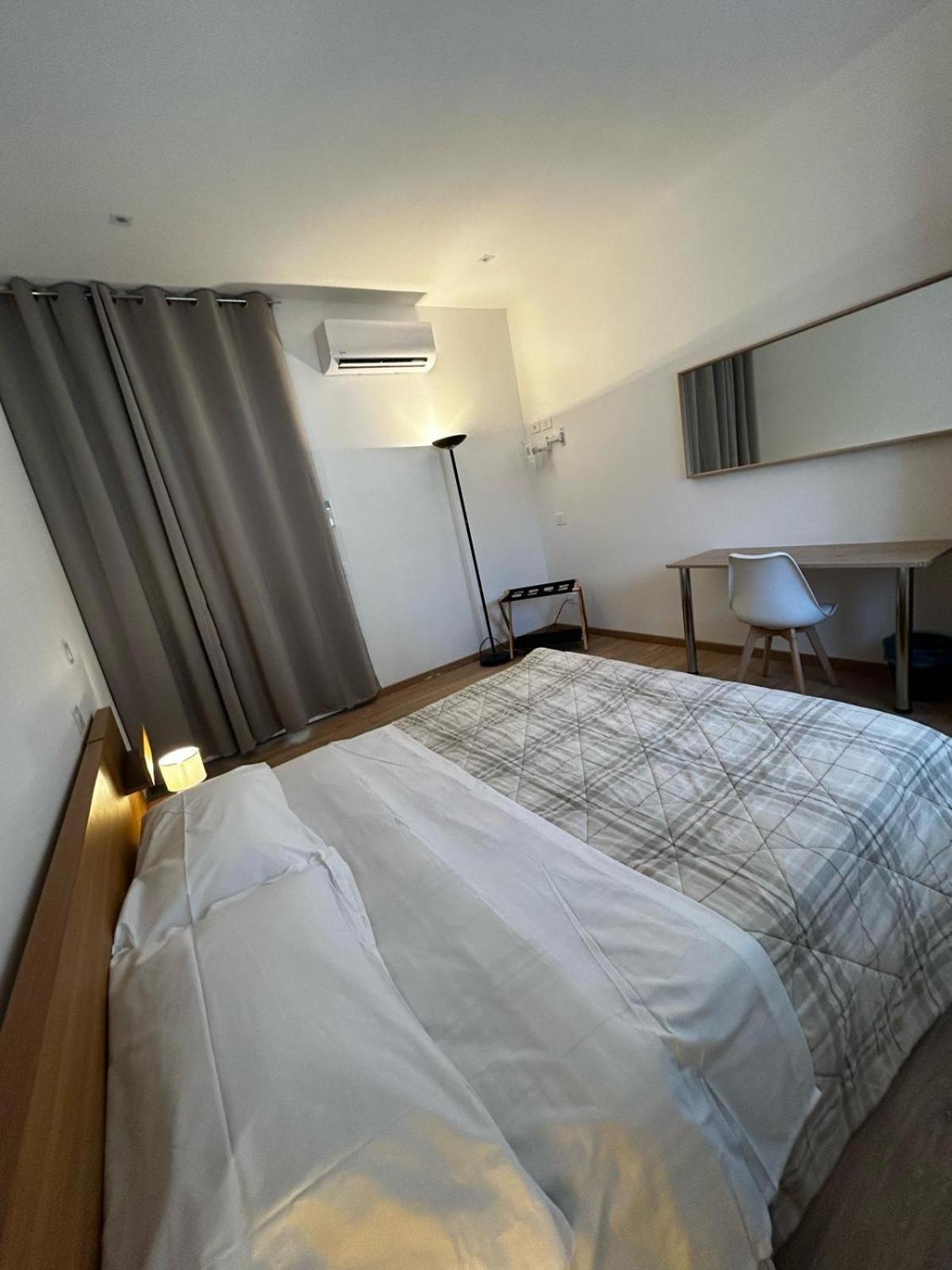 Casa Leonardo Airport Hotel Azzano San Paolo ภายนอก รูปภาพ